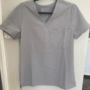 FIGS Catarina Scrub Top grey